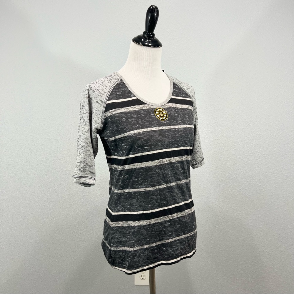 Antigua NHL Boston Bruins Burnout Striped V-Neck Half Sleeve Tee Women's M NWT
